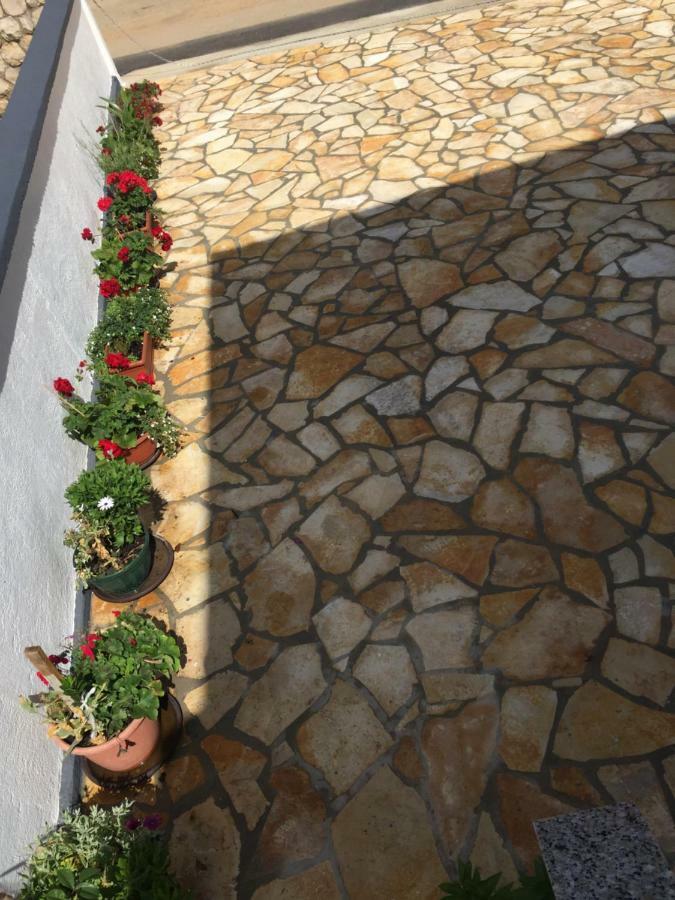 Apartment Roko Vir Bagian luar foto