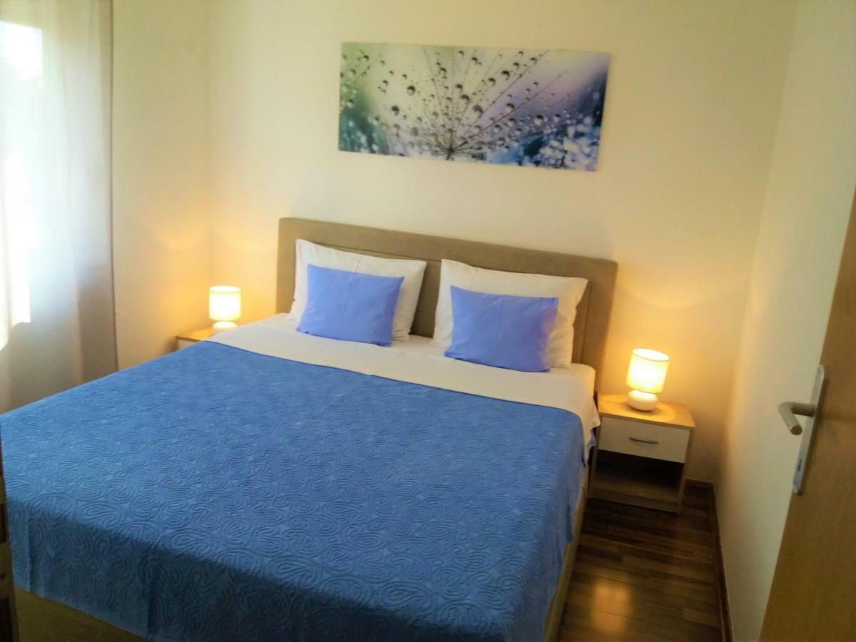 Apartment Roko Vir Bagian luar foto