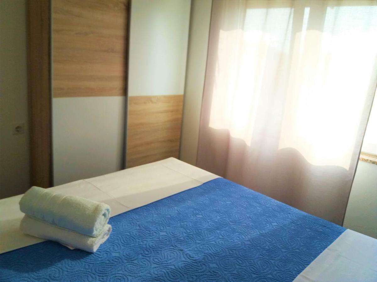 Apartment Roko Vir Bagian luar foto