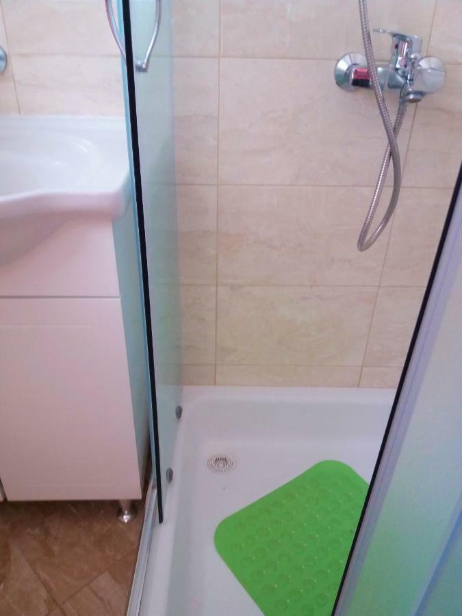 Apartment Roko Vir Bagian luar foto